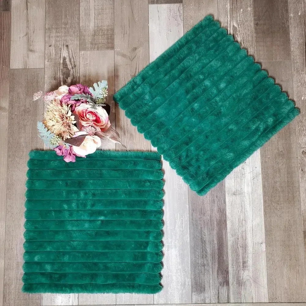 Boutique Brand Super Soft Velvet Decorative Throw Pillow Covers Christmas Green